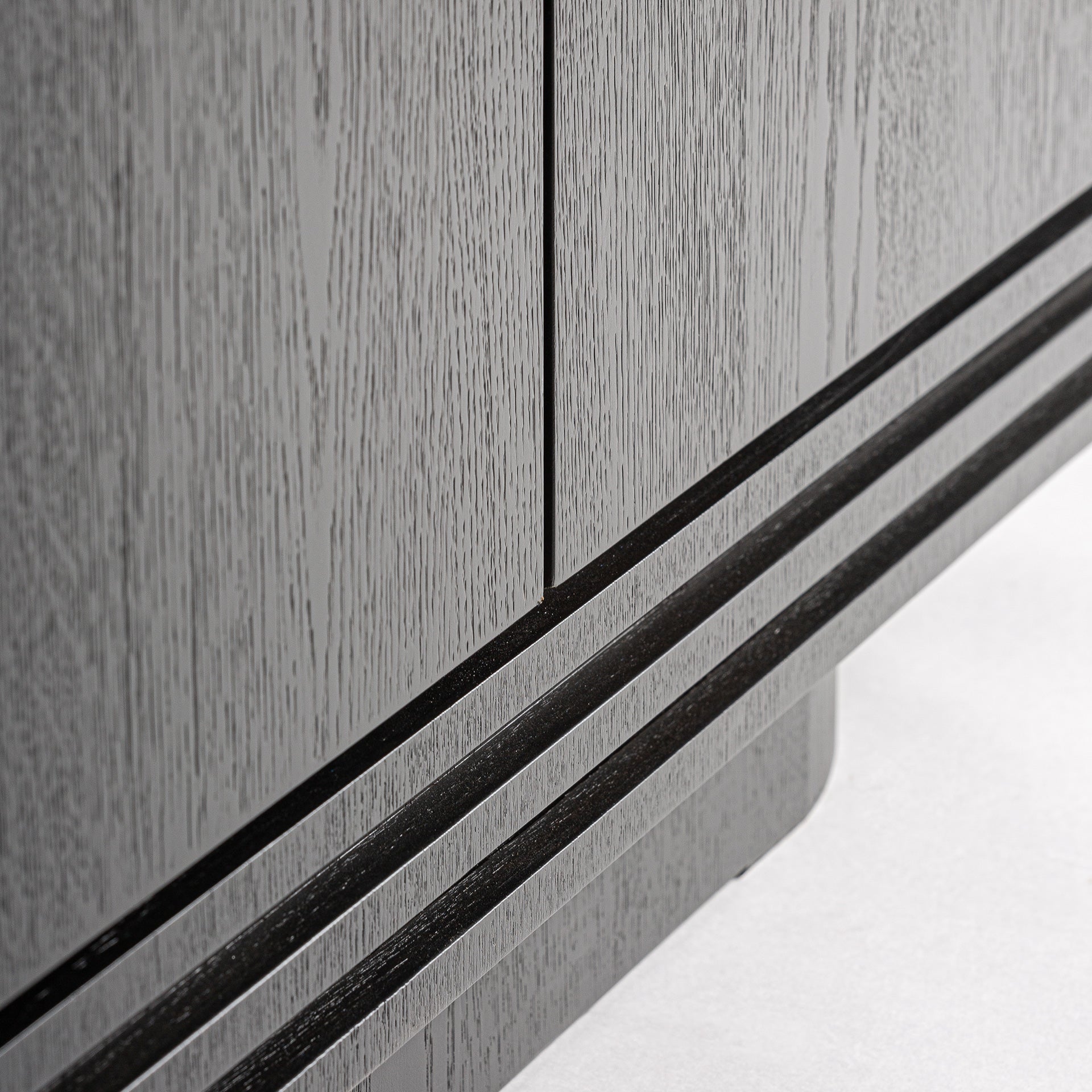 RIZE WARDROBE